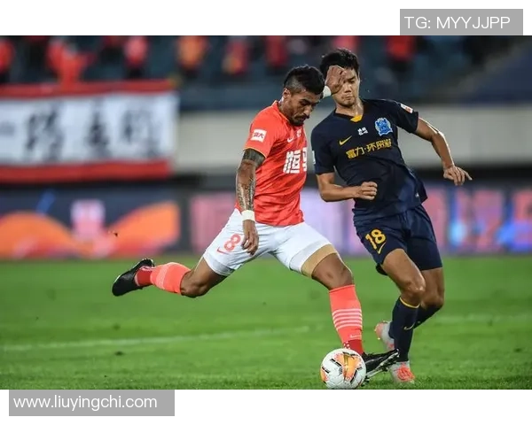 中超联赛焦点战富力迎战辽宁期待精彩对决与球迷共庆足球盛宴